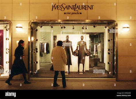 yves saint laurent am